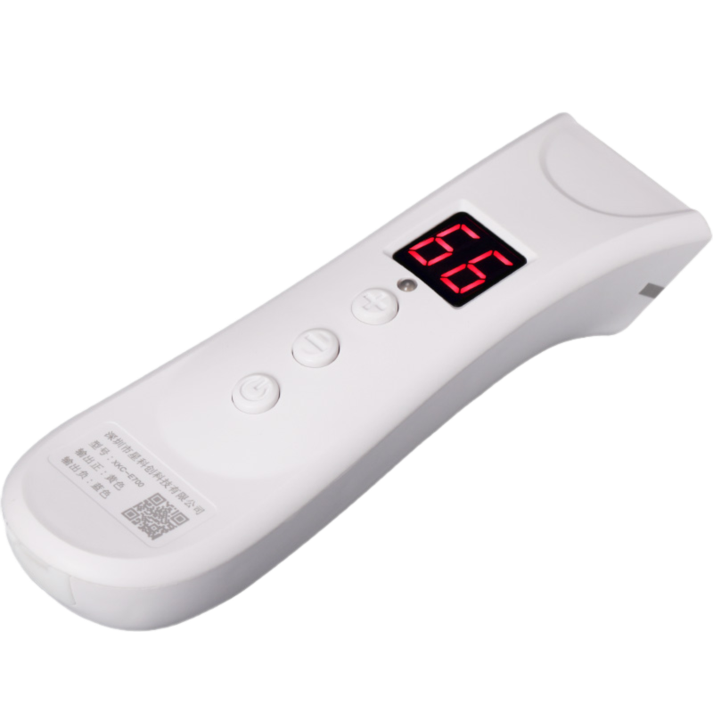 E700